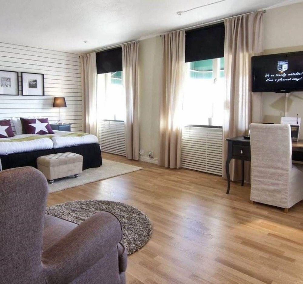 Hotell Tinget Sala Exterior foto